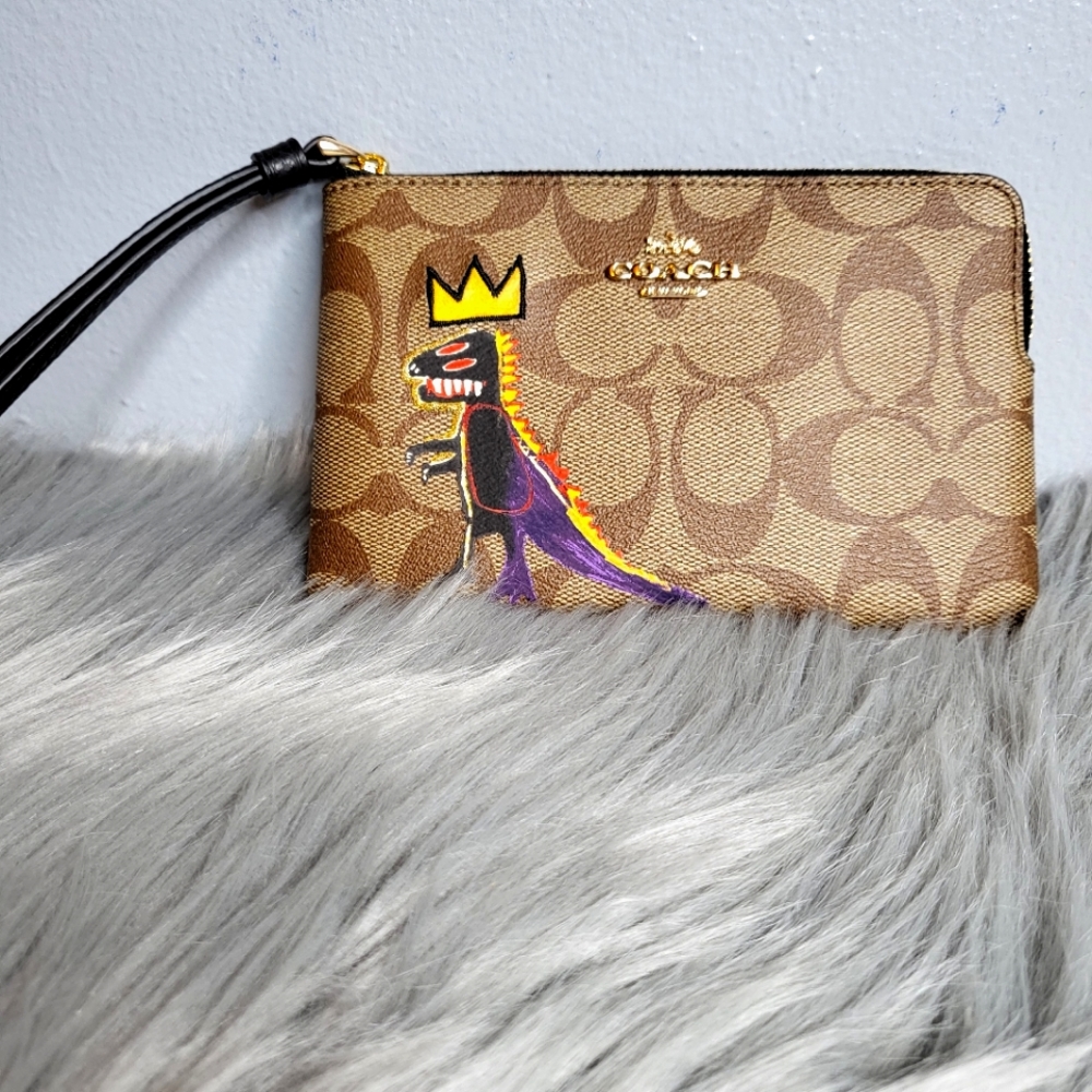 ♡Coach X Jean Michel Basquiat REXY Corner Zip Wristlet♡